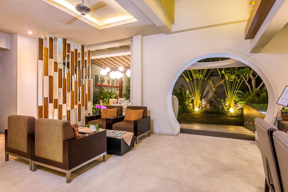18 Suite Villa Loft At Kuta Kuta  Exterior photo