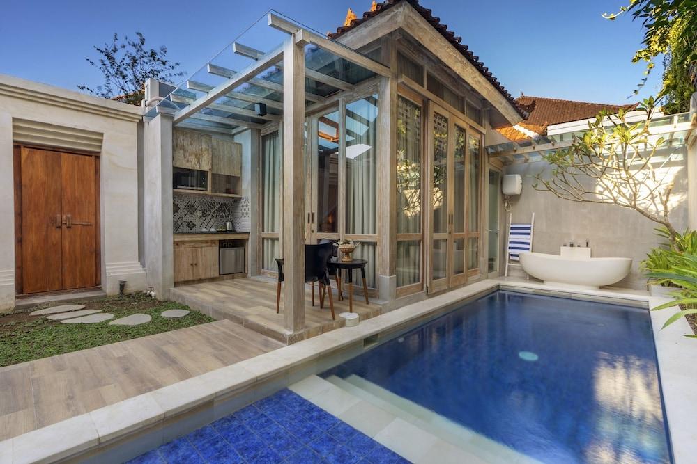 18 Suite Villa Loft At Kuta Kuta  Exterior photo