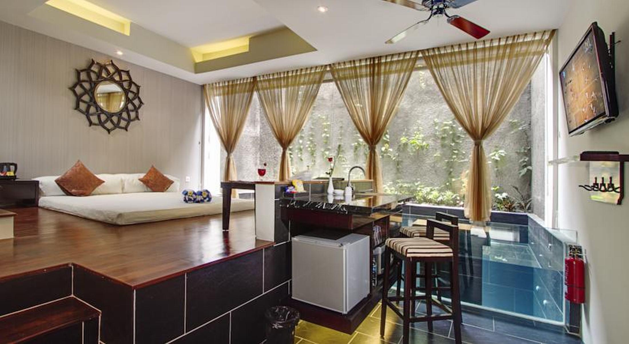 18 Suite Villa Loft At Kuta Kuta  Exterior photo