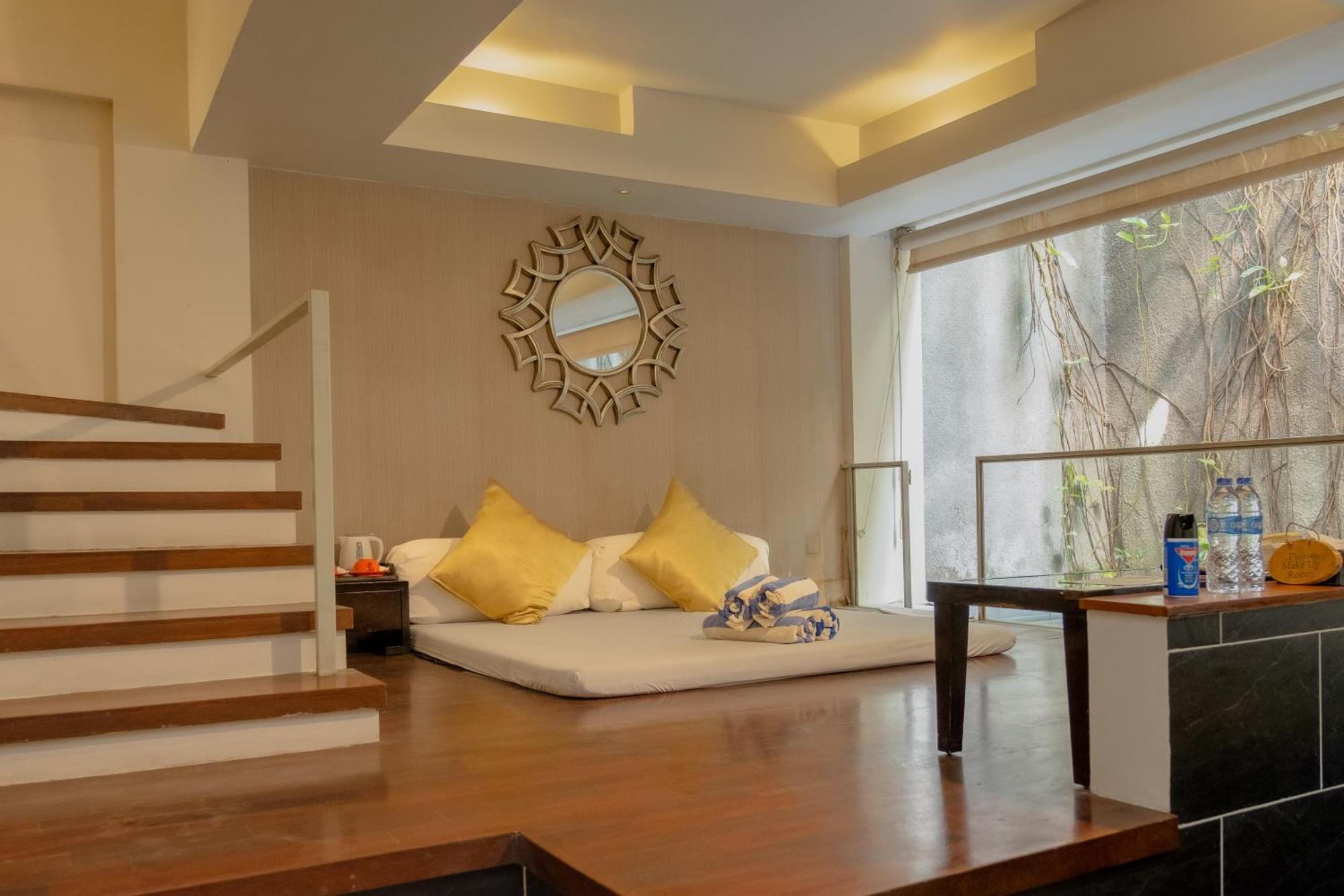 18 Suite Villa Loft At Kuta Kuta  Exterior photo