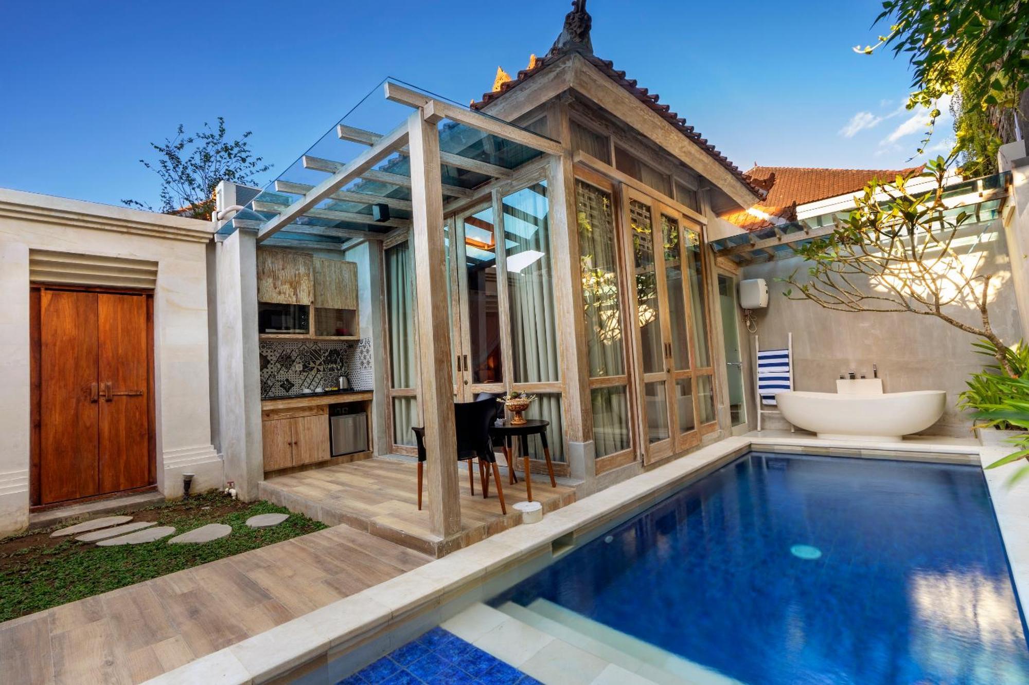 18 Suite Villa Loft At Kuta Kuta  Exterior photo